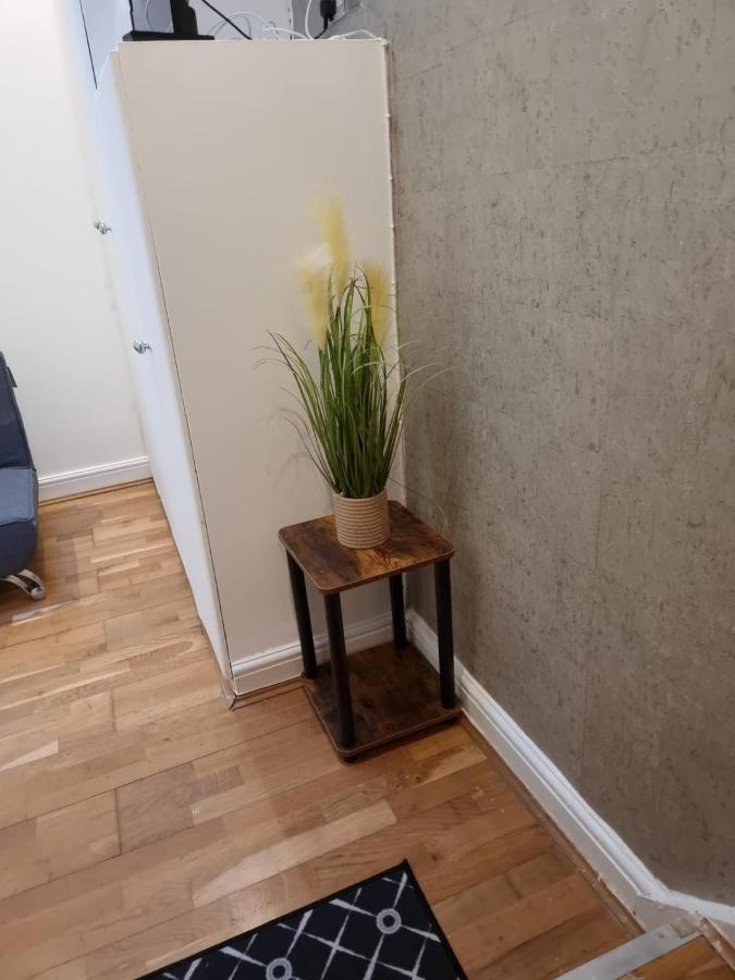 F1-Basement Studio Fits 3 Near Paddington London Exterior photo